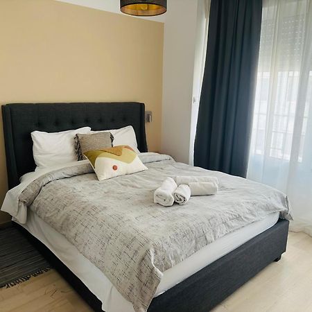 Royal Red Suite No 1, Piraeus Port Екстер'єр фото